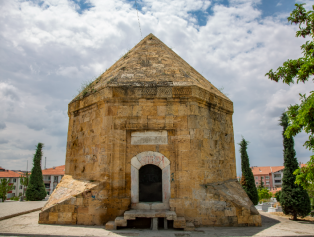 Fatma Hatun Tomb Galeri