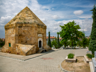 Fatma Hatun Tomb Galeri