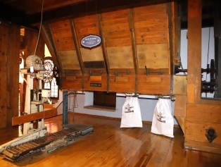 Azm-i Millî Science and Industry Museum Galeri