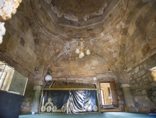 Aşık Paşa Tomb Galeri