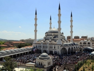 Nur Mosque Galeri