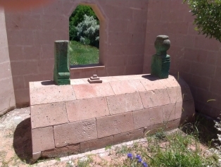 Arpacızade Tomb Galeri